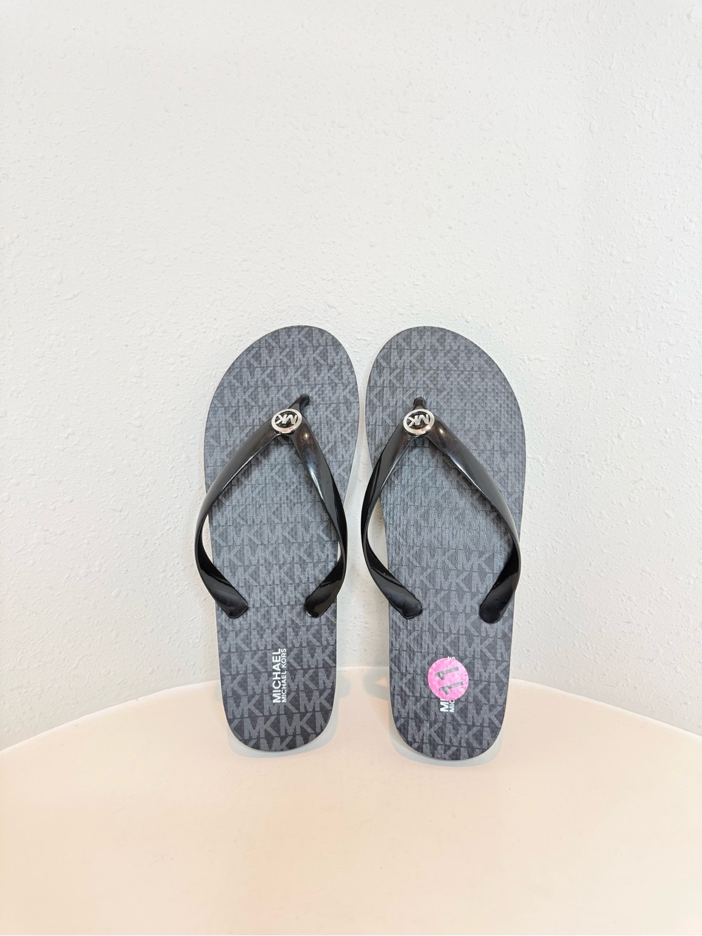 Michael Kors Signature Logo Black Women’s Slides Size 11 NEW